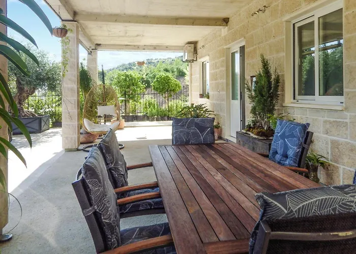 1 Bedroom Beautiful In Cavtat