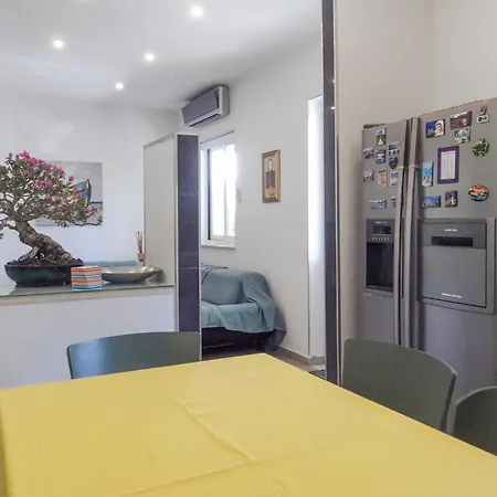 Apartment Lovely In With Kitchen Cavtat