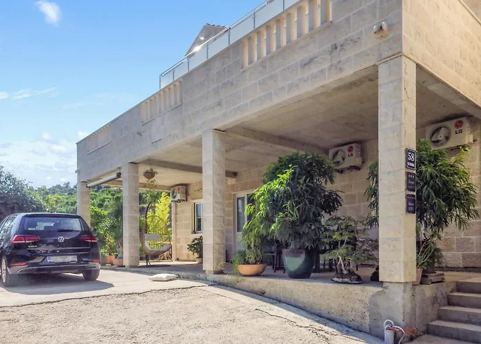 1 Bedroom Beautiful In Cavtat